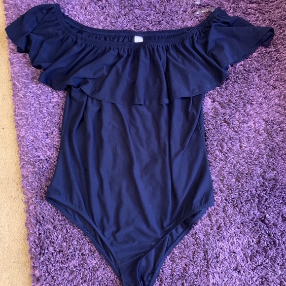 No Boundaries Tops - 2XL Off the Shoulder No Boundaries Bodysuit